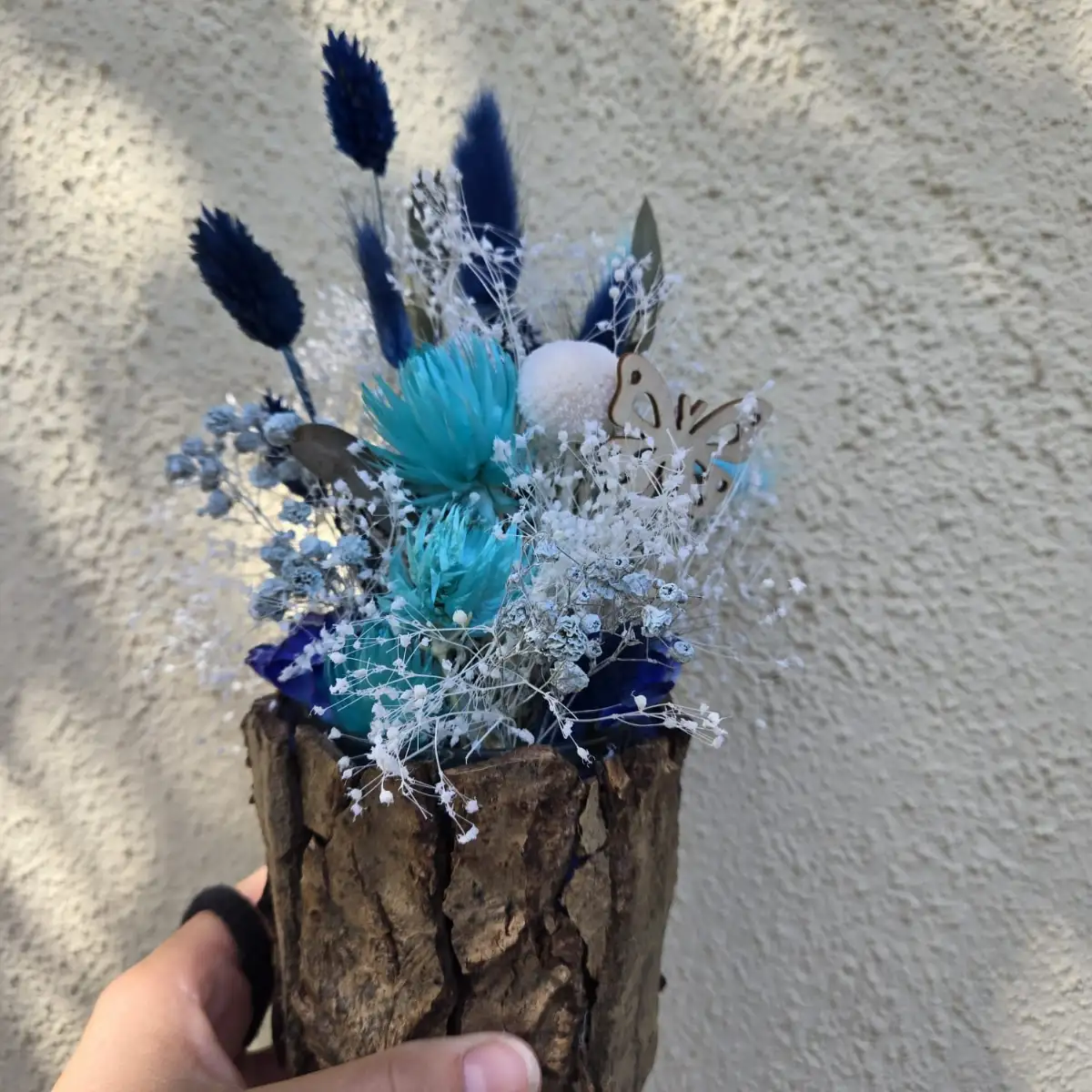 Pot en écorces et fleurs séchées